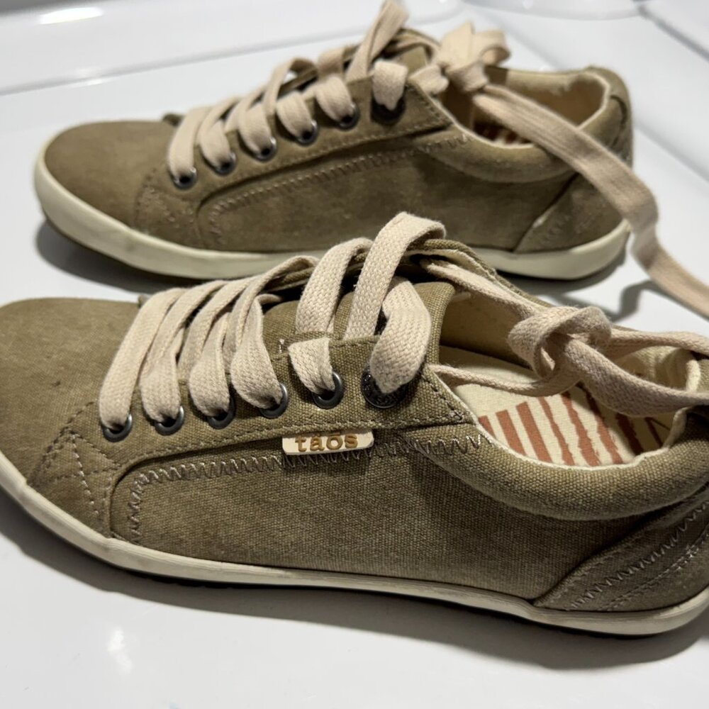 Taos Footwear Star Sneakers - Canvas  Women shoes size 5